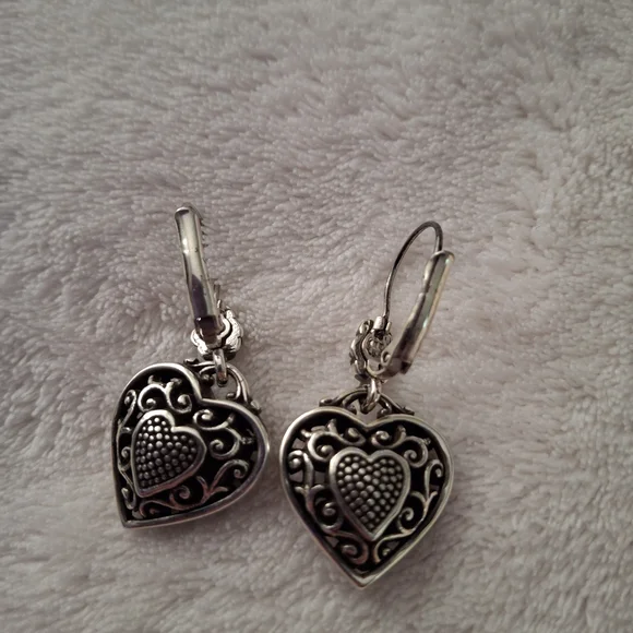 Reno Heart Leverback Earrings - Picture 2 of 2